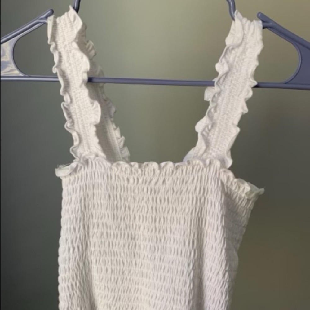 White tank top/crop top